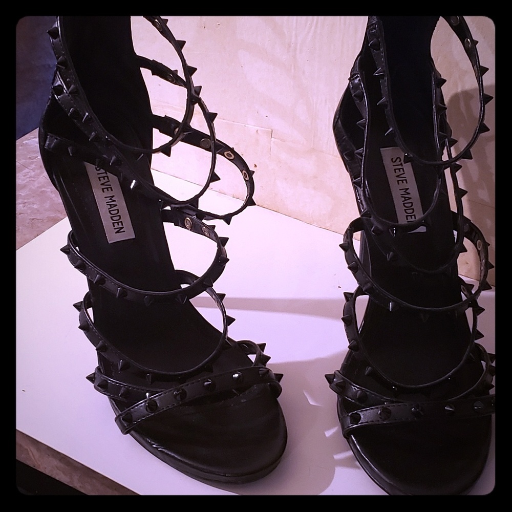 Steve Madden Studded Open toe